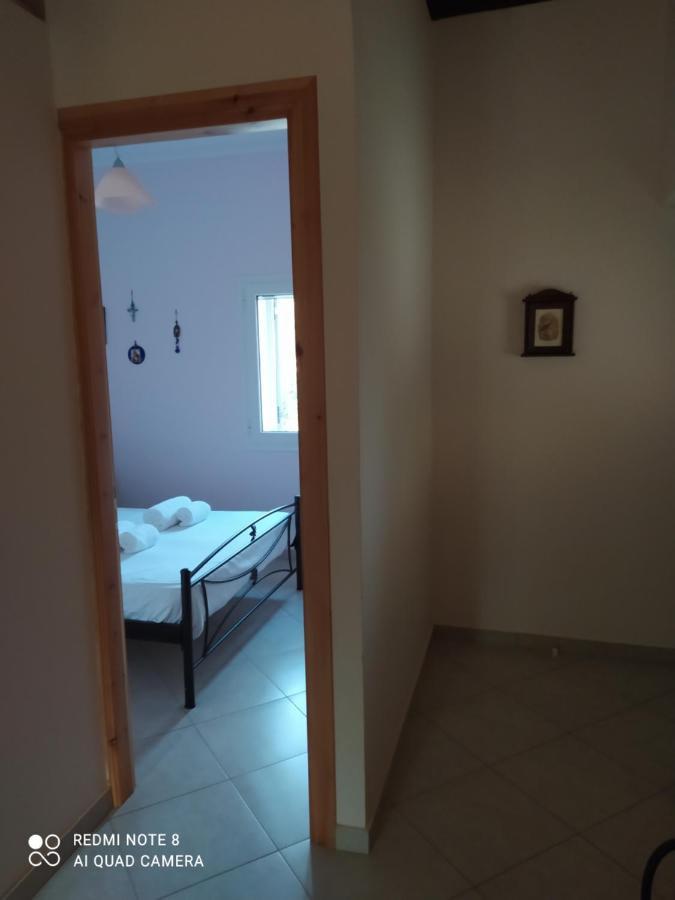 Ozena Countryside Apartment Vromonérion Eksteriør billede